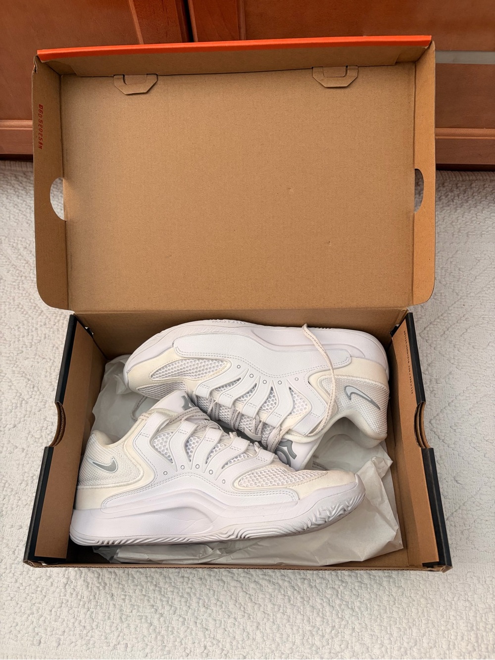 Nike White KD18 Basketball Shoes Size 8 (Men’s/Teen)